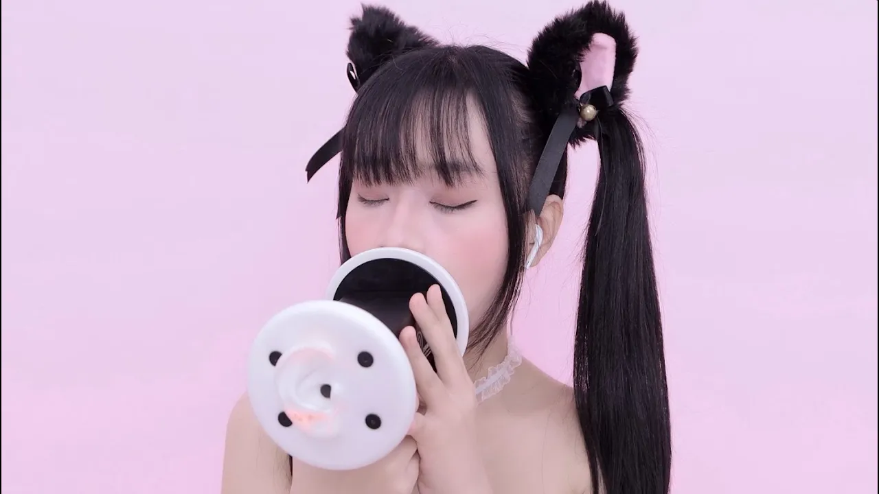 🥰晓美 Xiao Mei ASMR  舔耳口腔音喘息 Ear Licking  Licking And Eating Ear Licking