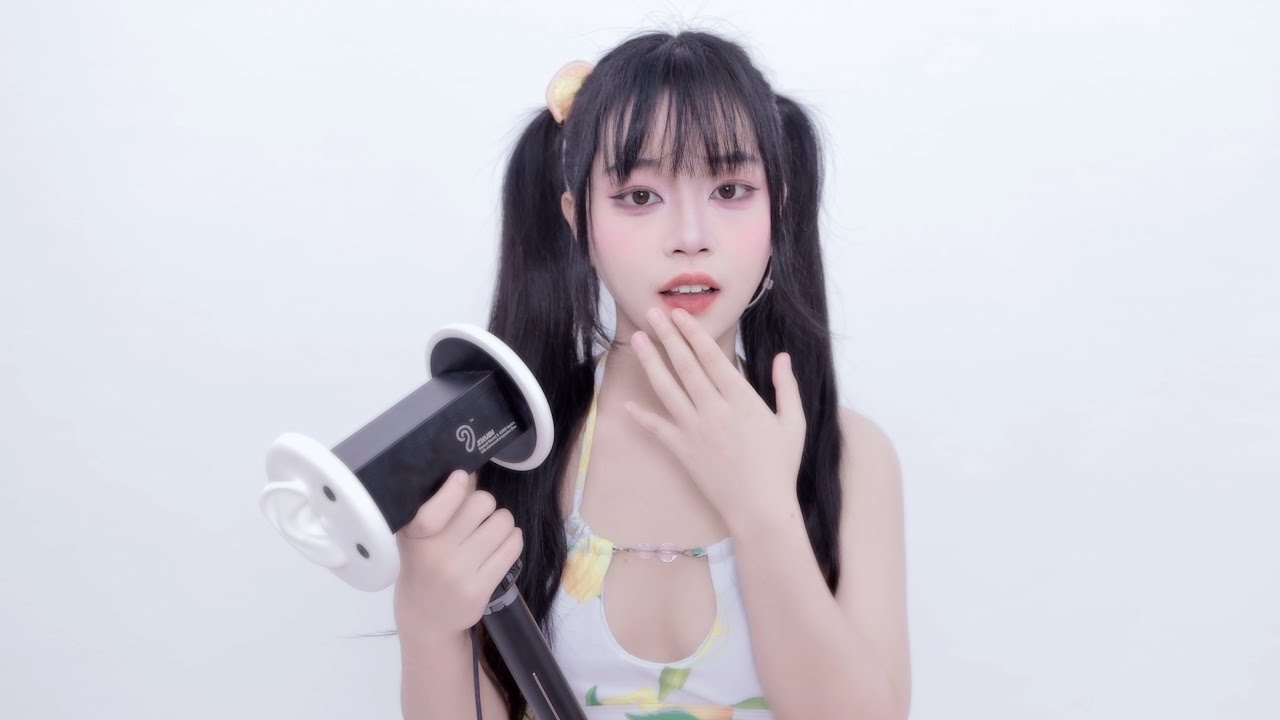 🥰晓美 Xiao Mei ASMR  舔耳口腔音喘息 Ear Licking  Licking And Eating Ear Licking