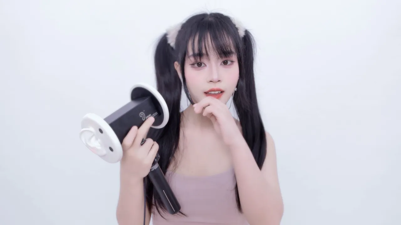 🥰晓美 Xiao Mei ASMR  舔耳口腔音喘息 Ear Licking  Licking And Eating Ear Licking